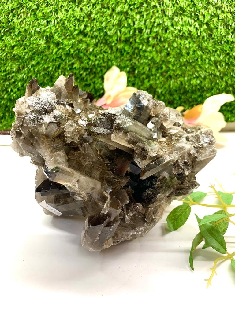 Large Smoky Quartz Clusters from Brazil